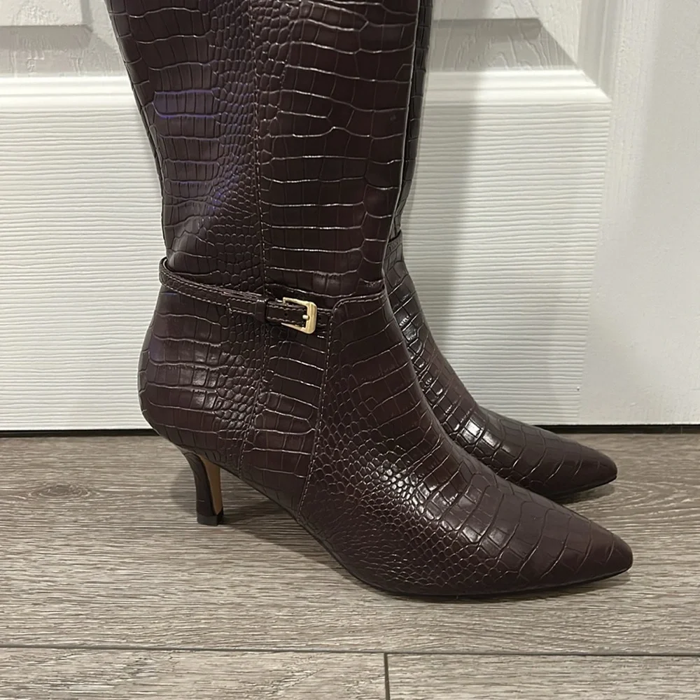 Charles by CD Arlie Croc Pointed Toe Boot - Picture 3 of 8